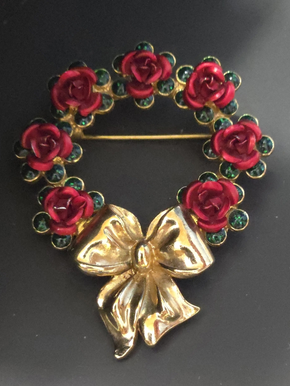 Avon Gold Bow Wreath Brooch with Red Roses and Green Accents